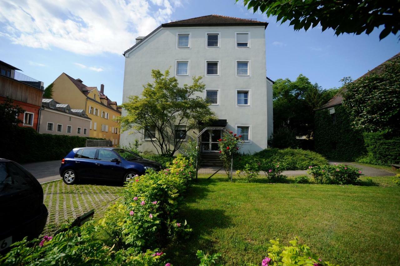 Gastehaus Der Katholischen Akademie Hotel Regensburg Exterior foto